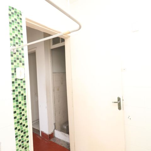 Casa à venda com 180m², 6 quartos e 1 vagaBanheiro Social 1