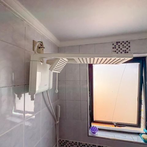 Apartamento à venda com 74m², 2 quartos e 1 vaga Apartamento à venda com 74m², 2 quartos e 1 vagaBanheiro