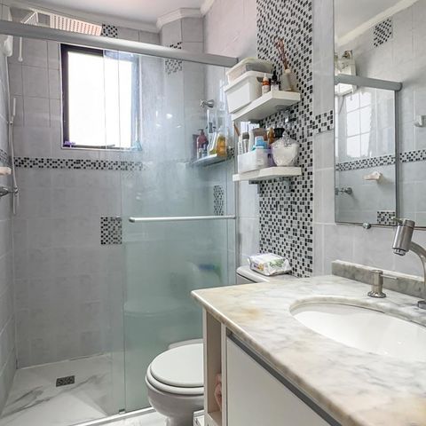 Apartamento à venda com 74m², 2 quartos e 1 vaga Apartamento à venda com 74m², 2 quartos e 1 vagaBanheiro