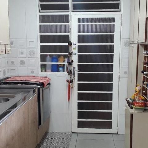 Casa à venda com 237m², 3 quartos e 5 vagas