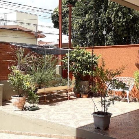 Casa à venda com 237m², 3 quartos e 5 vagas