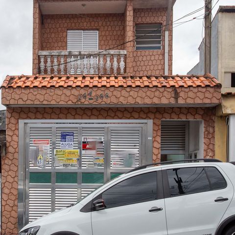 Casa para alugar com 319m², 6 quartos e 1 vagaFachada
