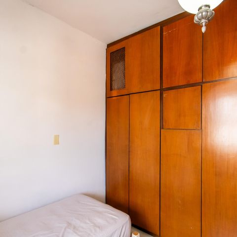 Casa à venda com 850m², 3 quartos e 10 vagas Casa à venda com 850m², 3 quartos e 10 vagasQuarto 1