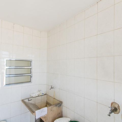 Casa à venda com 850m², 3 quartos e 10 vagas Casa à venda com 850m², 3 quartos e 10 vagasÁrea de Serviço