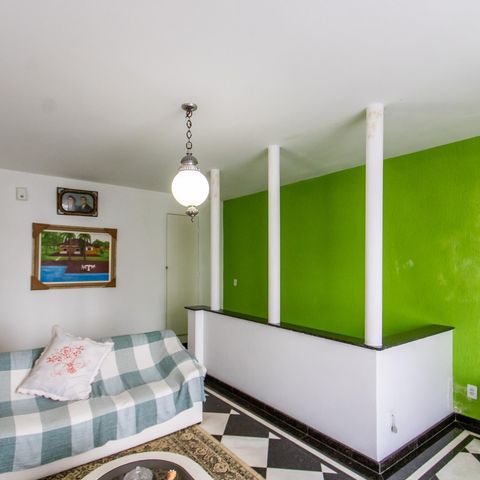 Casa à venda com 850m², 3 quartos e 10 vagas Casa à venda com 850m², 3 quartos e 10 vagasSala