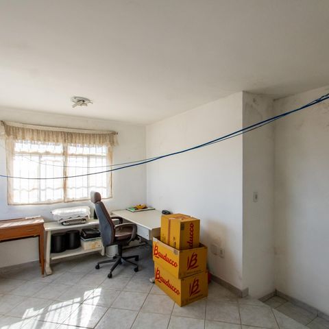 Casa à venda com 850m², 3 quartos e 10 vagas Casa à venda com 850m², 3 quartos e 10 vagasÁrea de Serviço