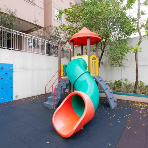 Apartamento à venda com 77m², 3 quartos e 2 vagas Apartamento à venda com 77m², 3 quartos e 2 vagasÁrea comum - Playground