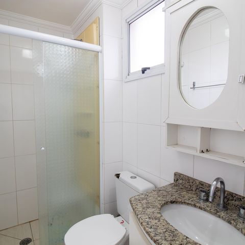 Apartamento à venda com 77m², 3 quartos e 2 vagas Apartamento à venda com 77m², 3 quartos e 2 vagasBanheiro do Quarto 2