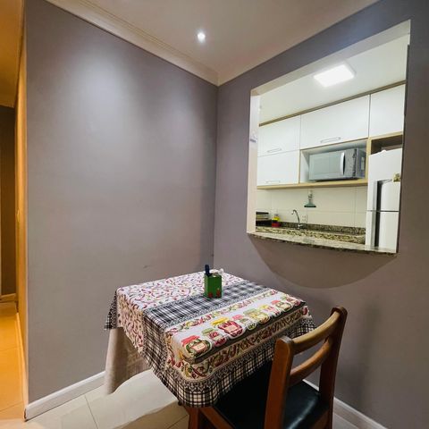 Apartamento à venda com 45m², 2 quartos e 1 vaga Apartamento à venda com 45m², 2 quartos e 1 vagaSala de Jantar