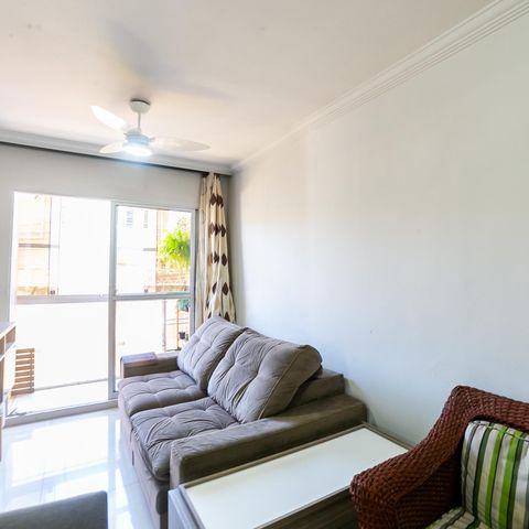 Apartamento à venda com 68m², 3 quartos e 1 vaga Apartamento à venda com 68m², 3 quartos e 1 vagaSala