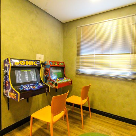 Apartamento à venda com 36m², 2 quartos e sem vaga Apartamento à venda com 36m², 2 quartos e sem vagaEspaço de jogos