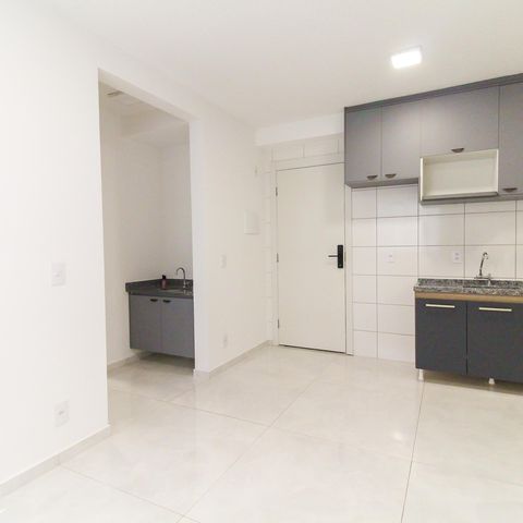 Apartamento à venda com 36m², 2 quartos e sem vaga Apartamento à venda com 36m², 2 quartos e sem vagaSala/Cozinha