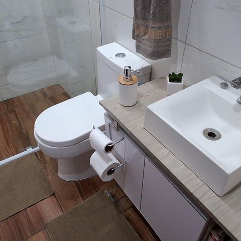Apartamento à venda com 115m², 2 quartos e 1 vaga Apartamento à venda com 115m², 2 quartos e 1 vagaBanheiro Social