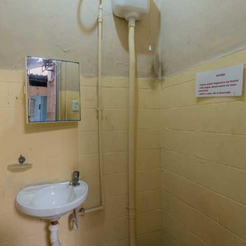 Casa à venda com 95m², 2 quartos e sem vaga