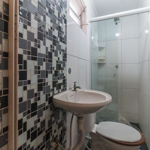Casa para alugar com 85m², 1 quarto e 1 vaga Casa para alugar com 85m², 1 quarto e 1 vagaBanheiro