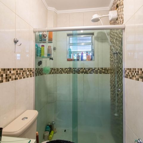 Casa à venda com 220m², 3 quartos e 4 vagas Casa à venda com 220m², 3 quartos e 4 vagasBanheiro