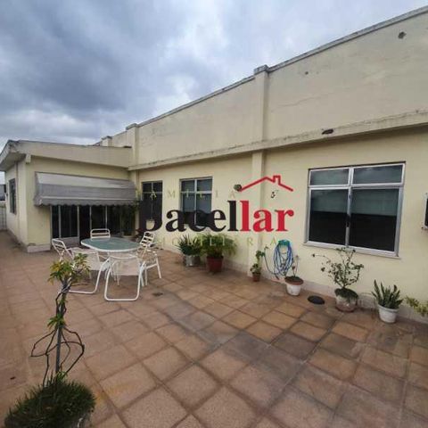 Apartamento à venda com 240m², 3 quartos e 1 vaga