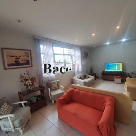 Apartamento à venda com 240m², 3 quartos e 1 vaga