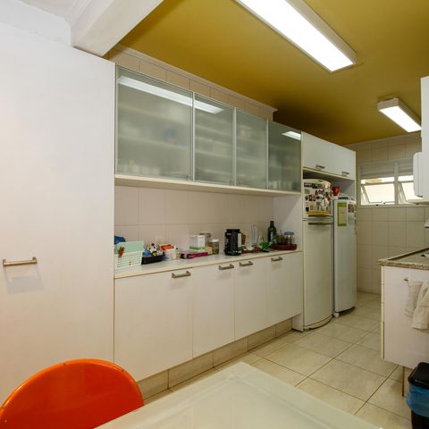 Apartamento à venda com 220m², 4 quartos e 4 vagas Apartamento à venda com 220m², 4 quartos e 4 vagasCozinha