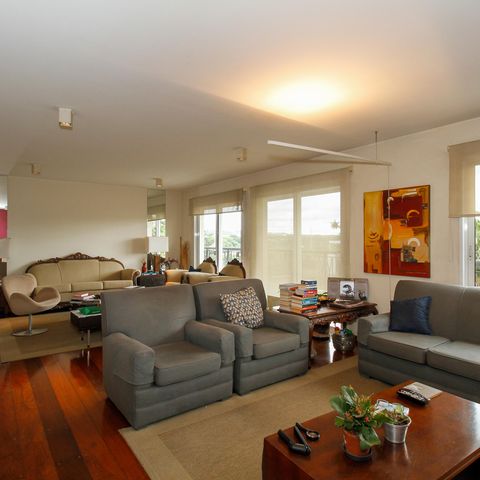 Apartamento à venda com 220m², 4 quartos e 4 vagas Apartamento à venda com 220m², 4 quartos e 4 vagasSala de Estar