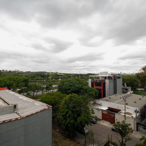 Apartamento à venda com 220m², 4 quartos e 4 vagas Apartamento à venda com 220m², 4 quartos e 4 vagasVista da Varanda