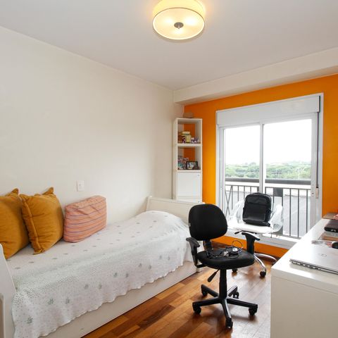 Apartamento à venda com 220m², 4 quartos e 4 vagas Apartamento à venda com 220m², 4 quartos e 4 vagasSuíte 1