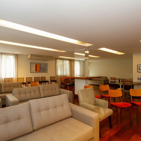 Apartamento à venda com 220m², 4 quartos e 4 vagas Apartamento à venda com 220m², 4 quartos e 4 vagasÁrea Comum - Salão de Festas