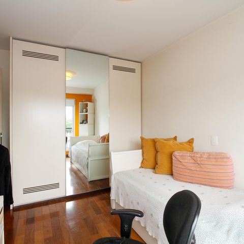 Apartamento à venda com 220m², 4 quartos e 4 vagas Apartamento à venda com 220m², 4 quartos e 4 vagasSuíte 1