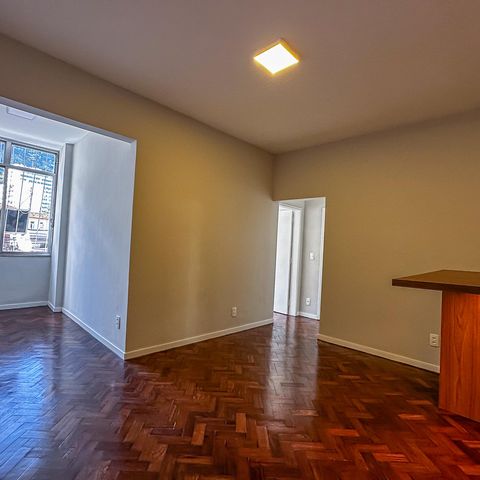 Apartamento à venda com 65m², 2 quartos e sem vaga