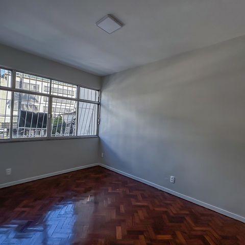 Apartamento à venda com 65m², 2 quartos e sem vaga