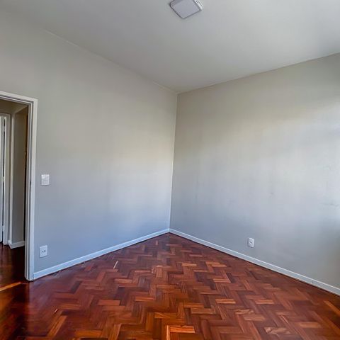Apartamento à venda com 65m², 2 quartos e sem vaga