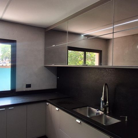 Apartamento à venda com 242m², 4 quartos e 4 vagas Apartamento à venda com 242m², 4 quartos e 4 vagasCozinha