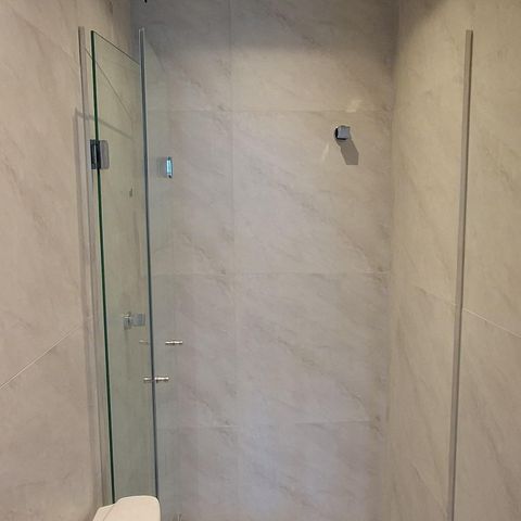 Apartamento à venda com 242m², 4 quartos e 4 vagas Apartamento à venda com 242m², 4 quartos e 4 vagasBanheiro Social