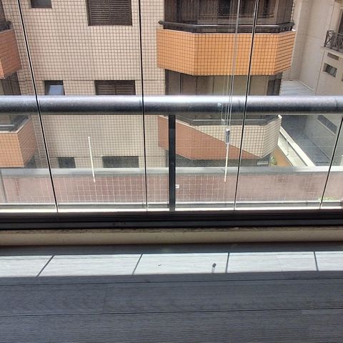 Apartamento à venda com 242m², 4 quartos e 4 vagas Apartamento à venda com 242m², 4 quartos e 4 vagasVaranda