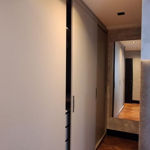 Apartamento à venda com 242m², 4 quartos e 4 vagas Apartamento à venda com 242m², 4 quartos e 4 vagasSuíte 1