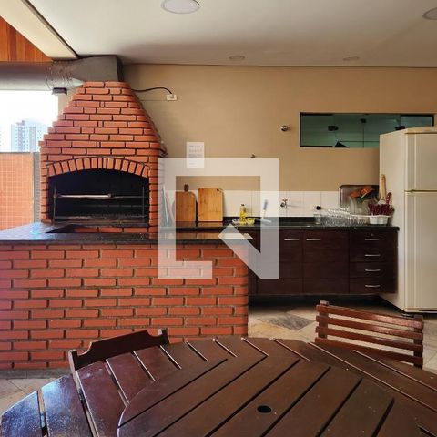 Apartamento à venda com 242m², 4 quartos e 4 vagas Apartamento à venda com 242m², 4 quartos e 4 vagasÁrea Comum