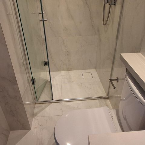 Apartamento à venda com 242m², 4 quartos e 4 vagas Apartamento à venda com 242m², 4 quartos e 4 vagasBanheiro Suíte 1