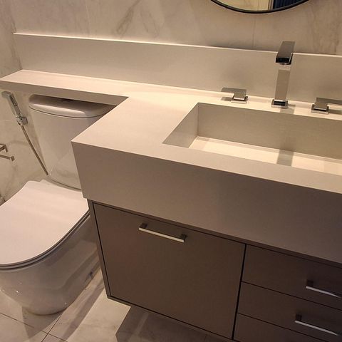 Apartamento à venda com 242m², 4 quartos e 4 vagas Apartamento à venda com 242m², 4 quartos e 4 vagasBanheiro Suíte 1