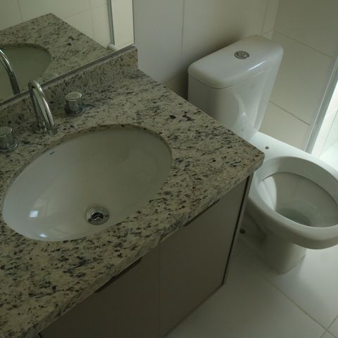 Apartamento à venda com 65m², 2 quartos e 1 vagaBanheiro da Suíte