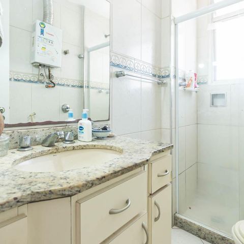 Apartamento à venda com 60m², 2 quartos e 1 vagaBanheiro Suíte