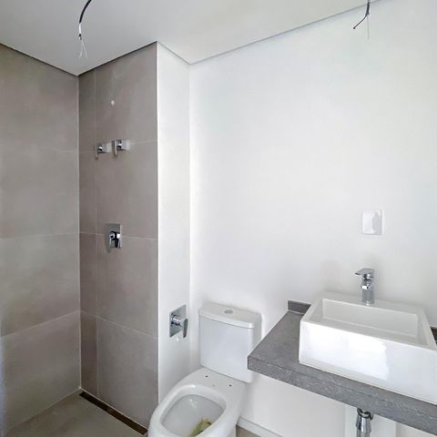 Studio à venda com 25m², 1 quarto e sem vaga Studio à venda com 25m², 1 quarto e sem vagaBanheiro