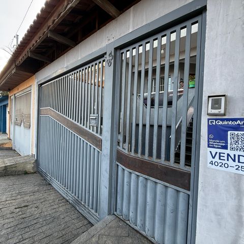 Casa à venda com 280m², 3 quartos e 6 vagasPlaca