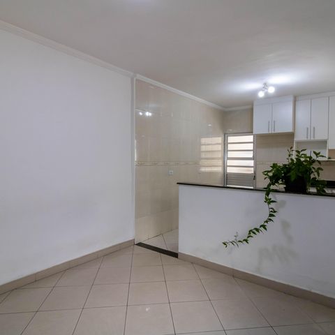 Casa à venda com 280m², 3 quartos e 6 vagas Casa à venda com 280m², 3 quartos e 6 vagasCopa