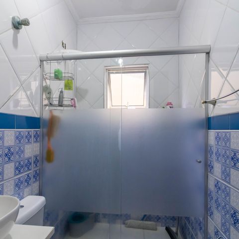 Casa à venda com 280m², 3 quartos e 6 vagas Casa à venda com 280m², 3 quartos e 6 vagasSuíte