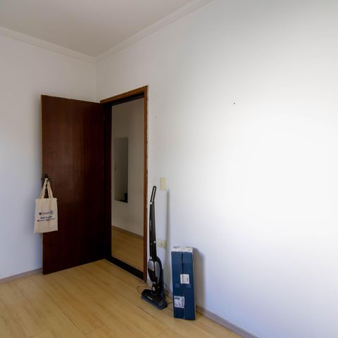 Casa à venda com 280m², 3 quartos e 6 vagas Casa à venda com 280m², 3 quartos e 6 vagasQuarto 3