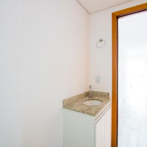 Studio à venda com 42m², 1 quarto e 1 vaga Studio à venda com 42m², 1 quarto e 1 vagaBanheiro