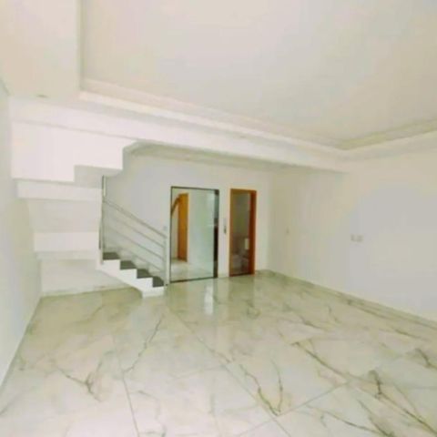 Casa para alugar com 105m², 3 quartos e 2 vagas Casa para alugar com 105m², 3 quartos e 2 vagasSala