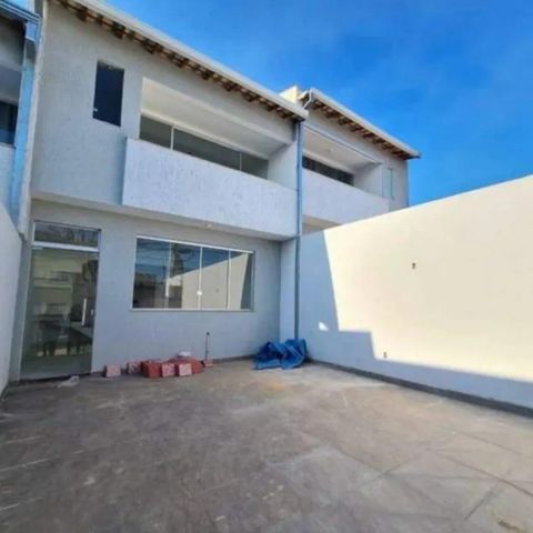 Casa para alugar com 105m², 3 quartos e 2 vagas Casa para alugar com 105m², 3 quartos e 2 vagasÁrea externa