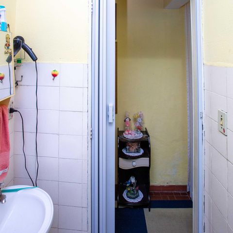 Casa à venda com 60m², 3 quartos e 2 vagasBanheiro