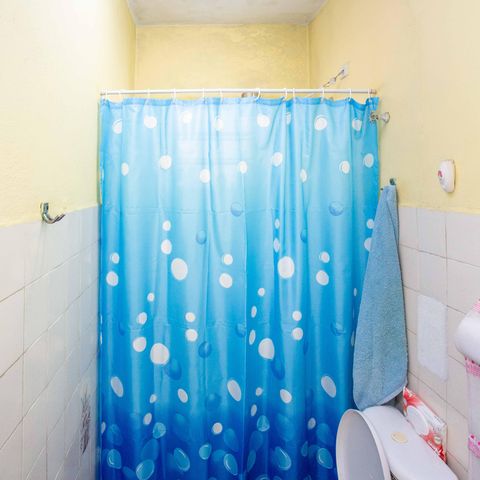 Casa à venda com 60m², 3 quartos e 2 vagasBanheiro
